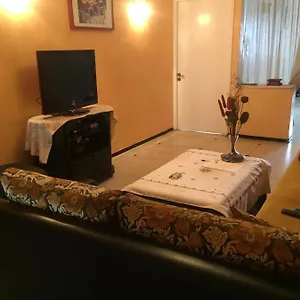 In Guest - Located In A Quiet Area Close To The Train Station And Town Casablanca